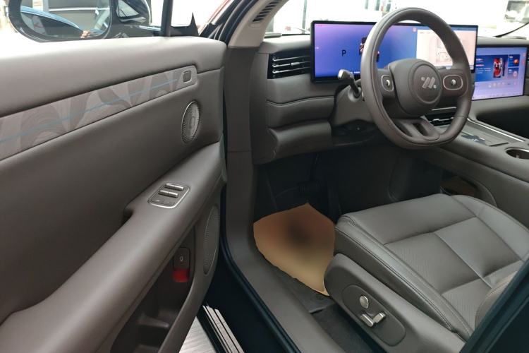 Used IM LS6 2026 Model Range-Extending 52 Max+ Driver Seat