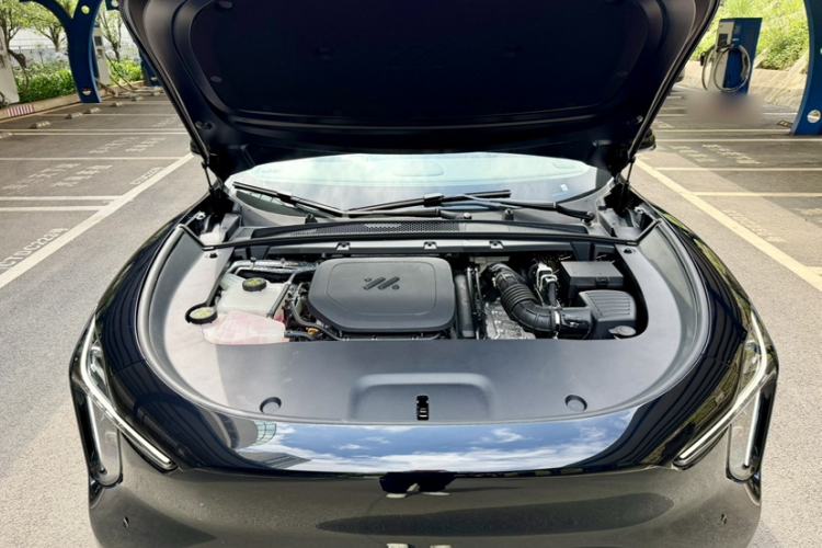 Used IM LS6 2026 Model Range-Extending 66 Max+ Engine Bay