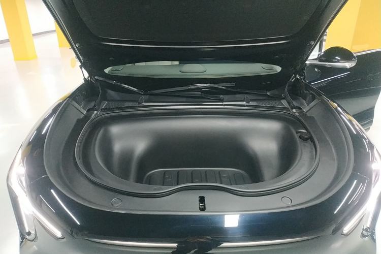 Used IM LS6 2026 Model Pure Electric Max Engine Bay