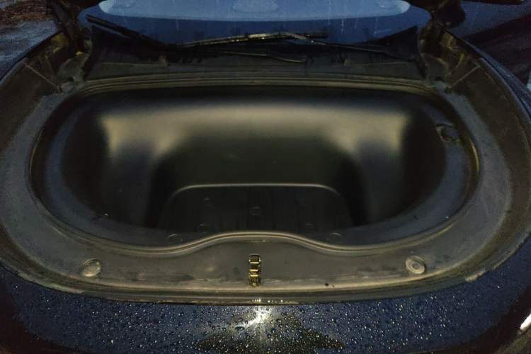 Used IM LS6 2026 Model Pure Electric Max Engine Bay