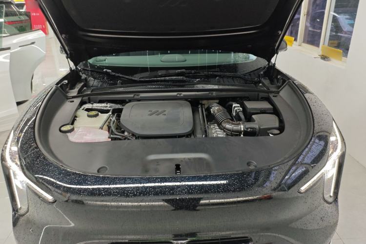 Used IM LS6 2026 Model Range-Extending 66 Max+ Engine Bay