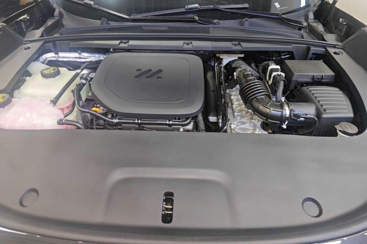 Used IM LS6 2026 Model Range-Extending 66 Max+ Engine Bay