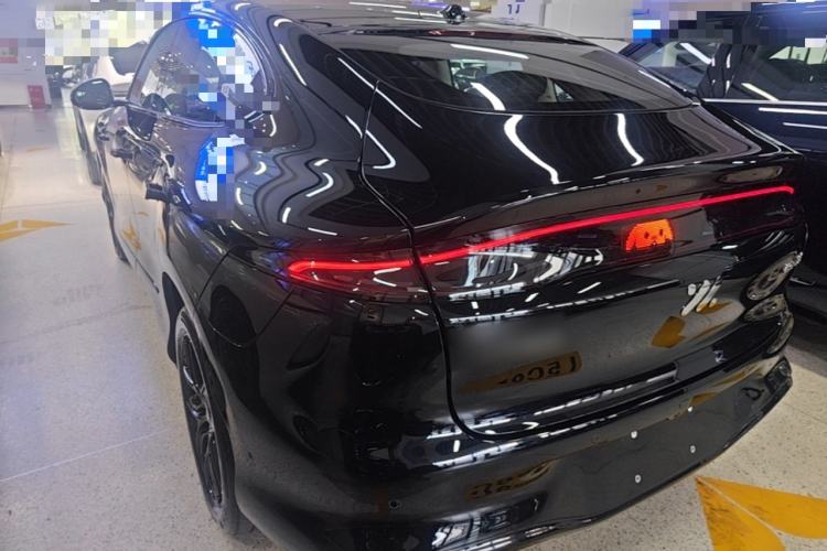 Used IM LS6 2026 Model Range-Extending 66 Max+ Exterior 2