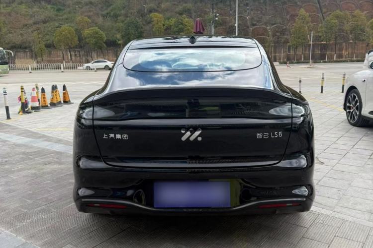 Used IM LS6 2026 Model Range-Extending 66 Max+ Exterior 3