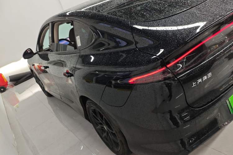 Used IM LS6 2026 Model Range-Extending 66 Max+ Exterior 3