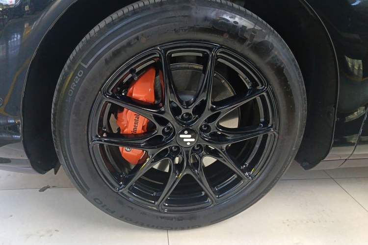 Used IM LS6 2026 Model Range-Extending 52 Max Exterior 4