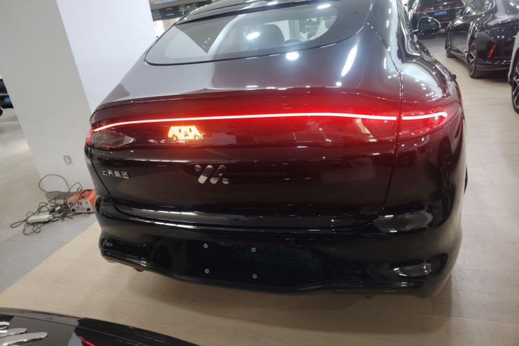 Used IM LS6 2026 Model Range-Extending 66 Max+ Exterior 4