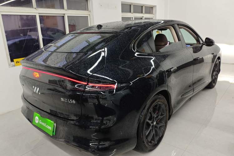 Used IM LS6 2026 Model Range-Extending 66 Max+ Exterior 5