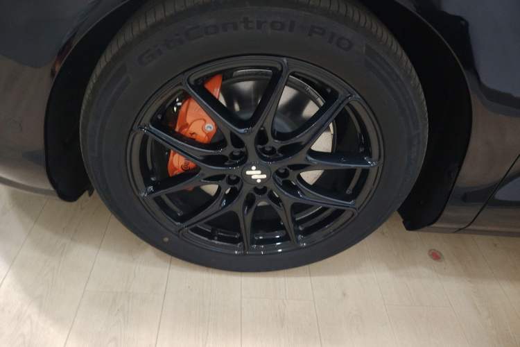 Used IM LS6 2026 Model Range-Extending 66 Max+ Exterior 7