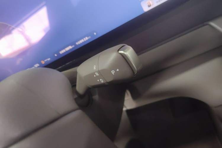 Used IM LS6 2026 Model Range-Extending 66 Max+ Gear Lever