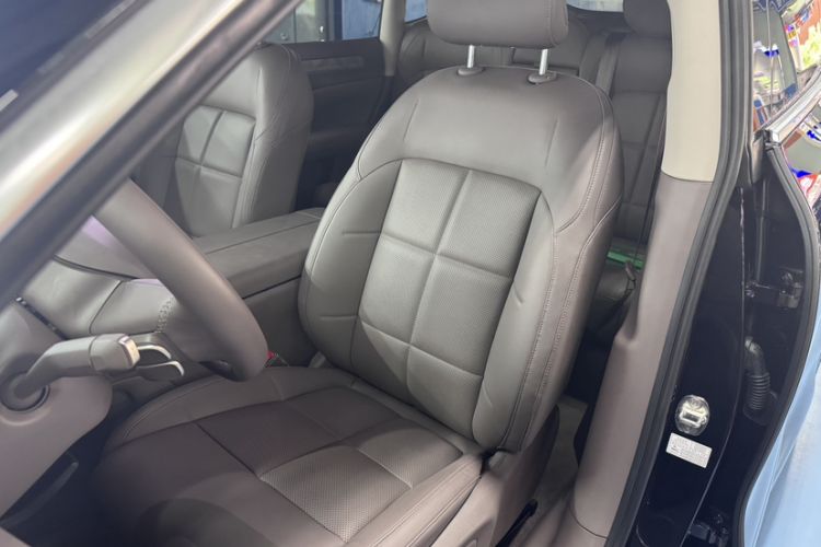 Used IM LS6 2026 Model Pure Electric Pro Max Interior 2