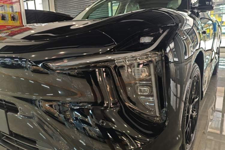 Used IM LS6 2026 Model Range-Extending 66 Max Left Front Headlight