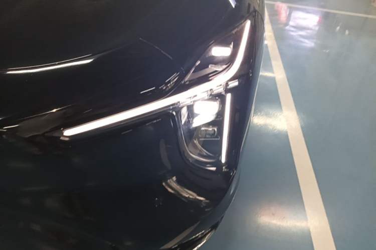 Used IM LS6 2026 Model Range-Extending 66 Max+ Left Front Headlight