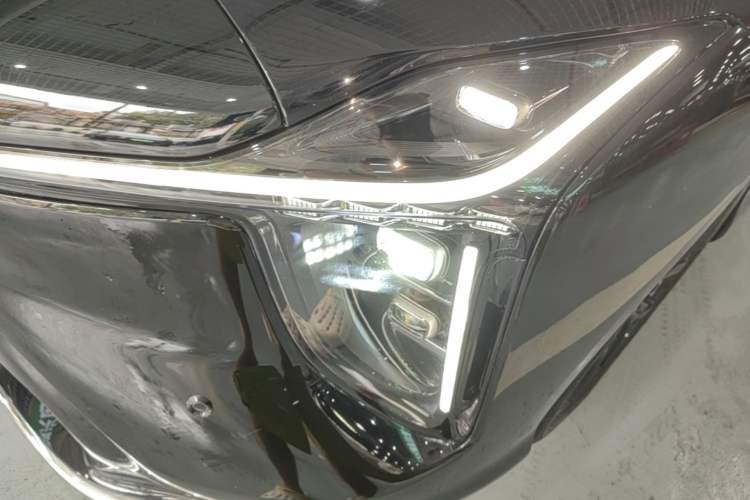 Used IM LS6 2026 Model Range-Extending 66 Max+ Left Front Headlight