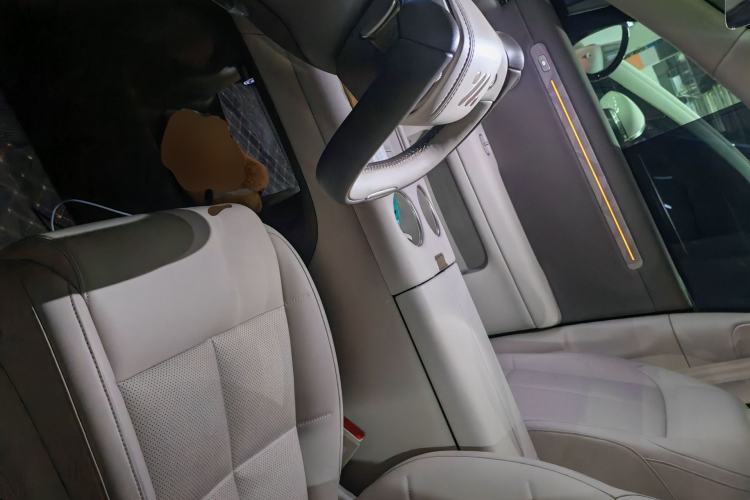Used IM LS6 2026 Model Range-Extending 52 Max Left Front Seat