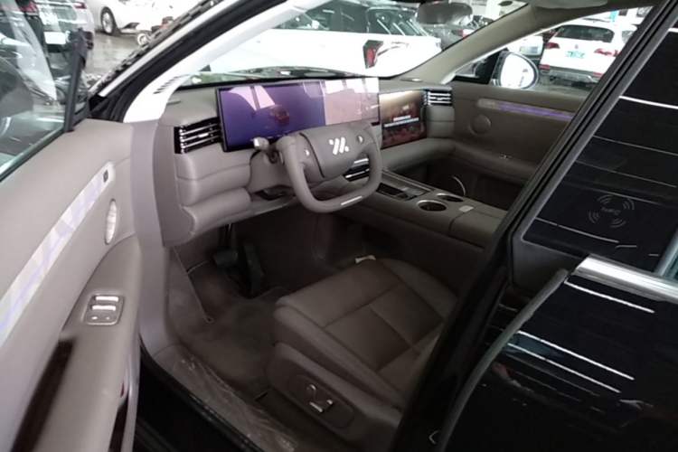 Used IM LS6 2026 Model Range-Extending 66 Max Left Front Seat
