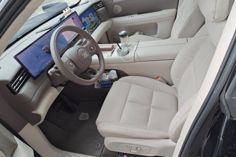 Used IM LS6 2026 Model Range-Extending 66 Max Left Front Seat