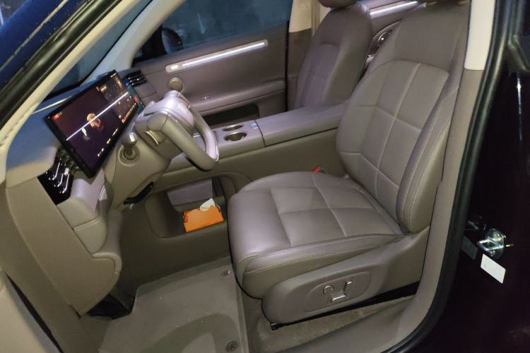 Used IM LS6 2026 Model Pure Electric Max Left Front Seat