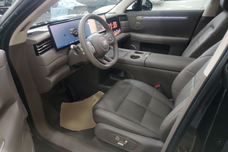 Used IM LS6 2026 Model Range-Extending 66 Max+ Left Front Seat