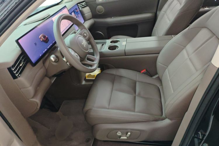 Used IM LS6 2026 Model Range-Extending 66 Max+ Left Front Seat