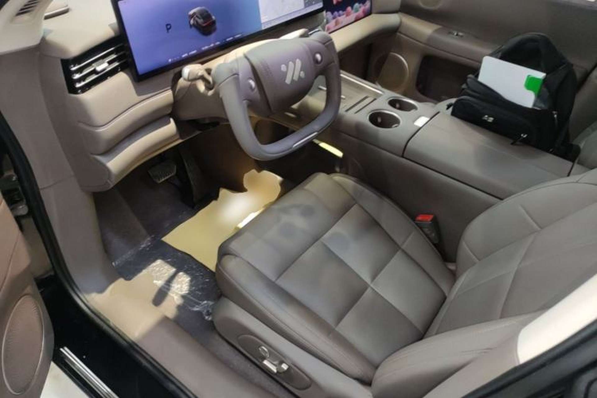 Used IM LS6 2026 Model Range-Extending 66 Max+ Left Front Seat