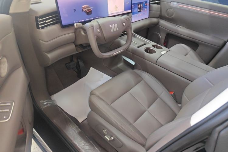Used IM LS6 2026 Model Range-Extending 66 Max+ Left Front Seat