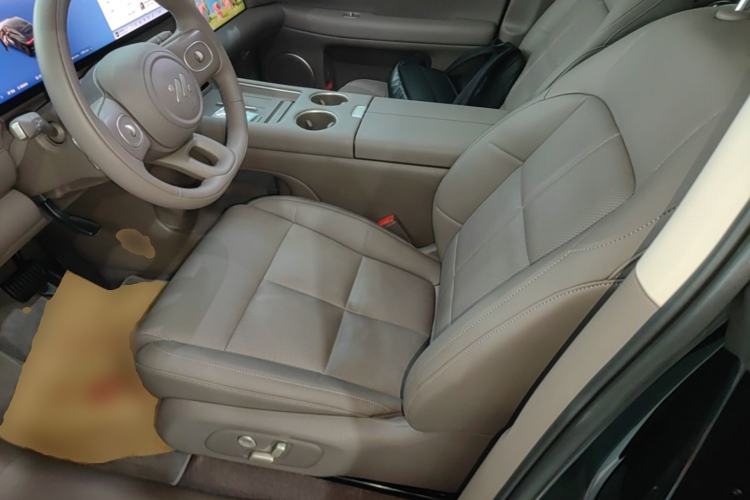 Used IM LS6 2026 Model Range-Extending 66 Max+ Left Front Seat