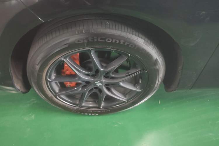 Used IM LS6 2026 Model Range-Extending 66 Max+ Left Front Wheel Hub