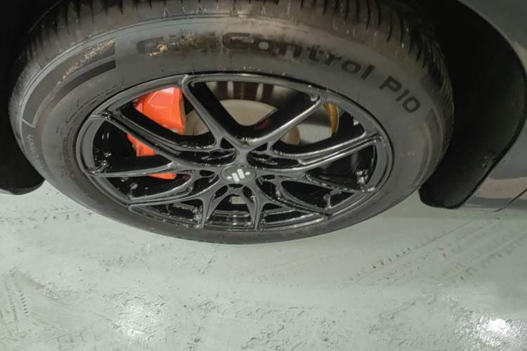 Used IM LS6 2026 Model Range-Extending 66 Max+ Left Front Wheel Hub