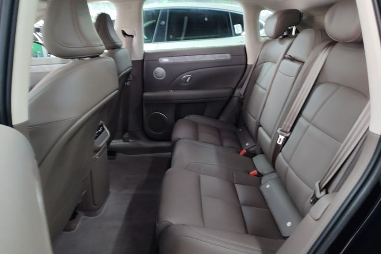 Used IM LS6 2026 Model Range-Extending 66 Max+ Left Rear Seat