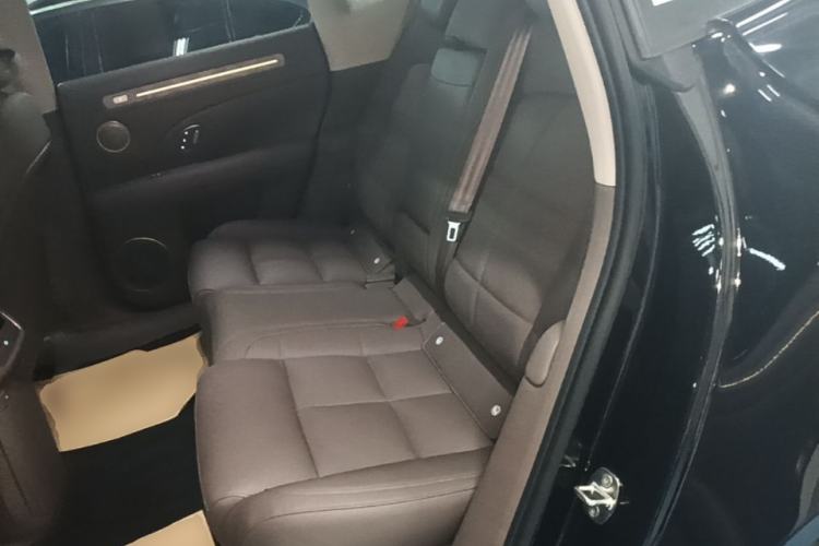 Used IM LS6 2026 Model Range-Extending 66 Max+ Left Rear Seat