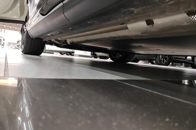 Used IM LS6 2026 Model Range-Extending 66 Max+ Left Side Sill