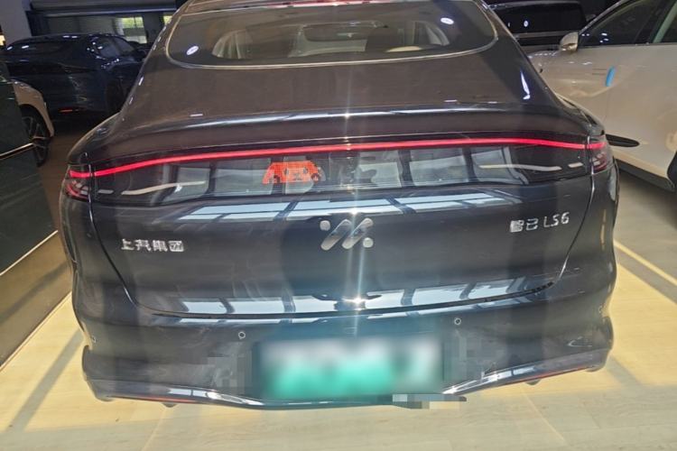 Used IM LS6 2026 Model Range-Extending 66 Max+ Rear