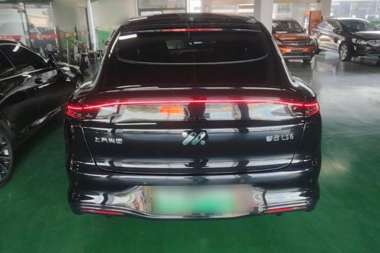 Used IM LS6 2026 Model Range-Extending 66 Max+ Rear