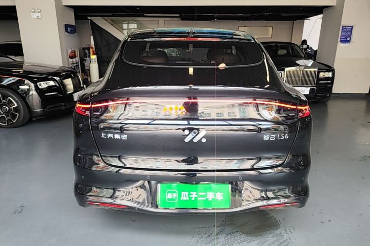 Used IM LS6 2026 Model Range-Extending 66 Max+ Rear