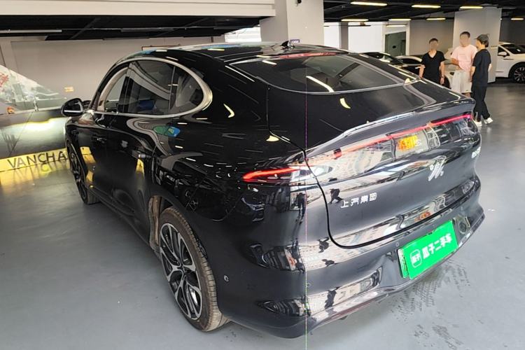 Used IM LS6 2026 Model Range-Extending 66 Max+ Rear Left 45 Deg