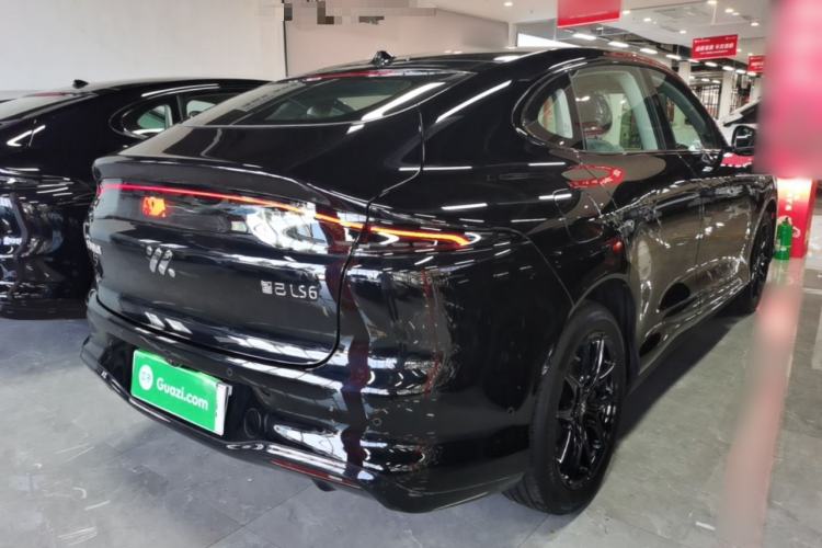 Used IM LS6 2026 Model Range-Extending 66 Max Rear Right 45 Deg