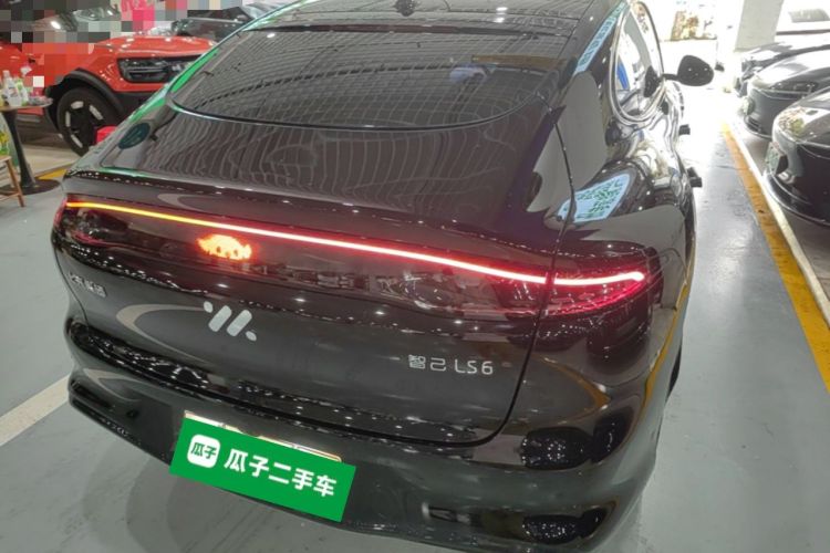 Used IM LS6 2026 Model Range-Extending 66 Max+ Rear Right 45 Deg