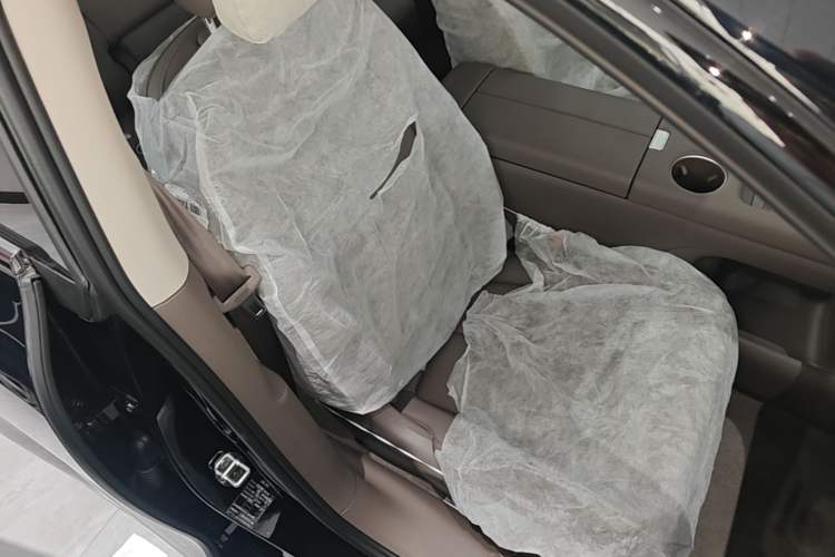 Used IM LS6 2026 Model Range-Extending 52 Max Right Front Seat