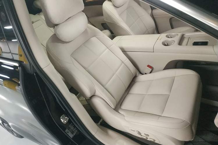 Used IM LS6 2026 Model Pure Electric Max Right Front Seat