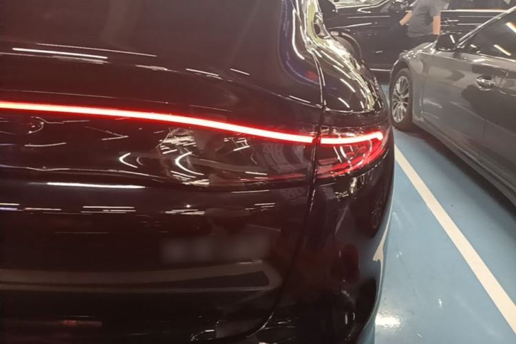 Used IM LS6 2026 Model Range-Extending 66 Max+ Right Rear Taillight