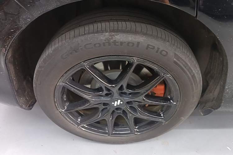 Used IM LS6 2026 Model Range-Extending 66 Max+ Right Rear Wheel Hub