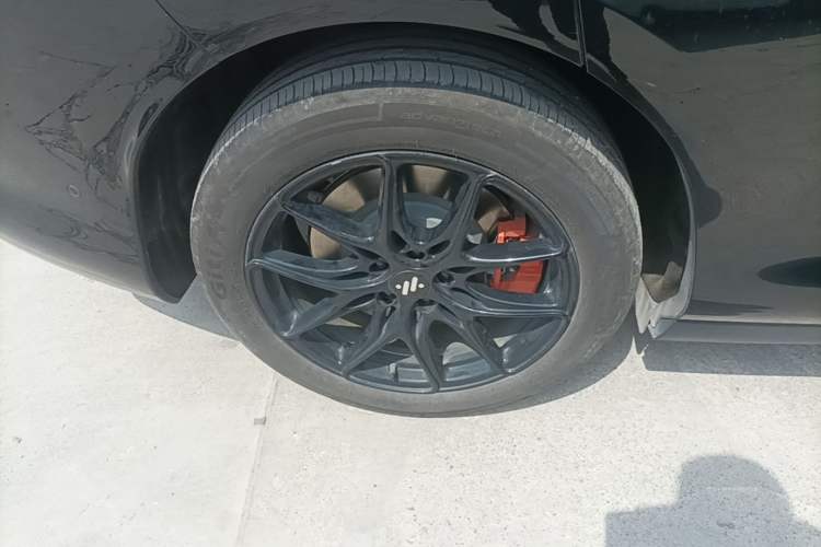 Used IM LS6 2026 Model Range-Extending 66 Max+ Right Rear Wheel Hub