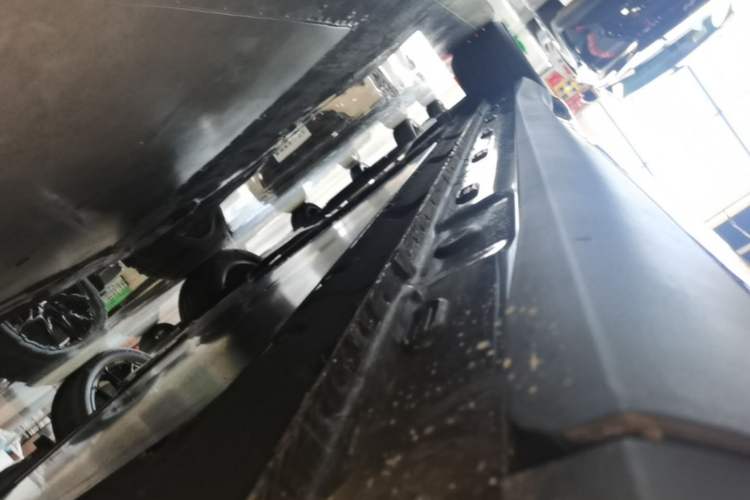 Used IM LS6 2026 Model Range-Extending 66 Max Right Side Sill