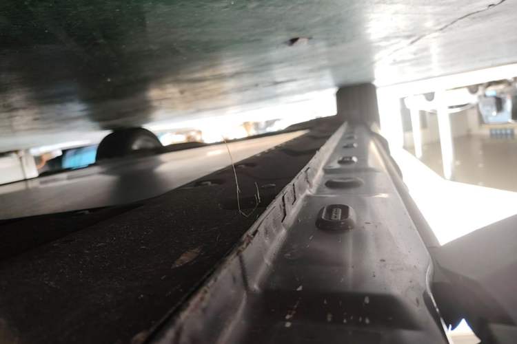 Used IM LS6 2026 Model Range-Extending 66 Max+ Right Side Sill