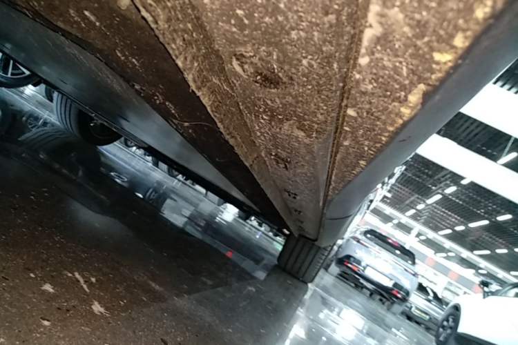 Used IM LS6 2026 Model Range-Extending 66 Max Right Side Sill