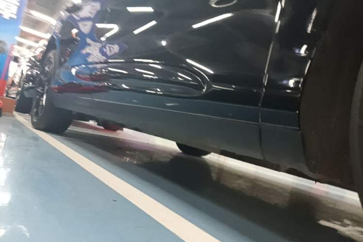 Used IM LS6 2026 Model Range-Extending 66 Max+ Right Side Sill