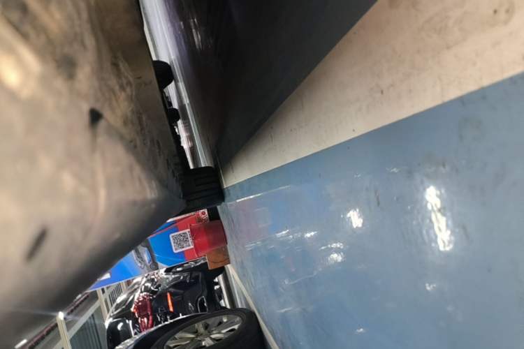 Used IM LS6 2026 Model Range-Extending 66 Max+ Right Side Sill