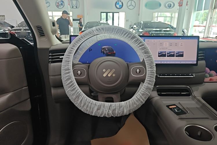 Used IM LS6 2026 Model Range-Extending 52 Max Steering Wheel