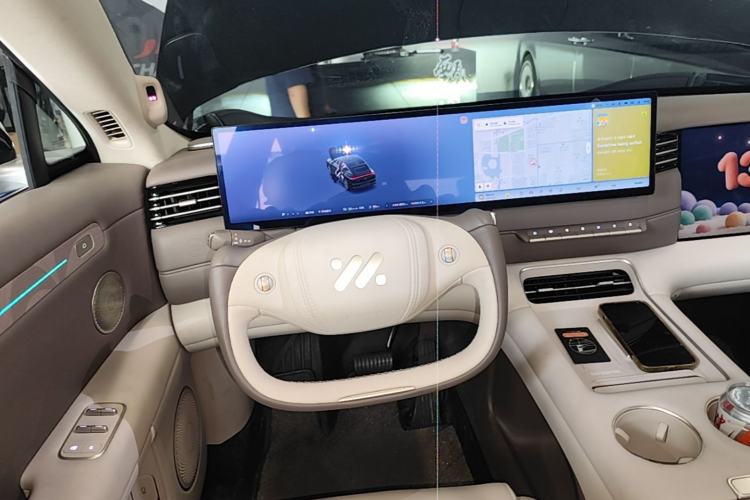 Used IM LS6 2026 Model Range-Extending 66 Max+ Steering Wheel
